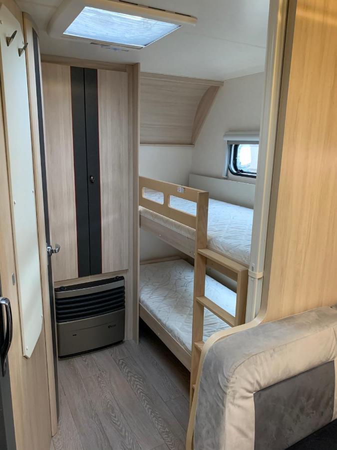 Przyczepy Kempingowe Vip - Osrodek Na Klifie Village - Hel Helska 11 Eksteriør bilde