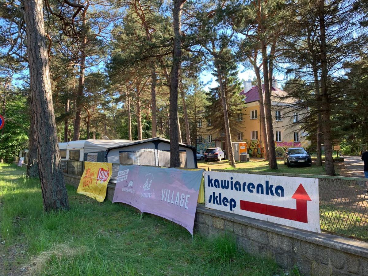 Przyczepy Kempingowe Vip - Osrodek Na Klifie Village - Hel Helska 11 Eksteriør bilde